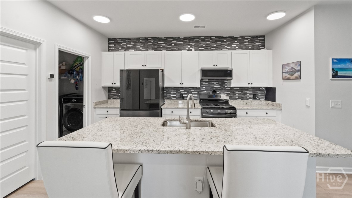 293 Lillian Street Property Photo 17