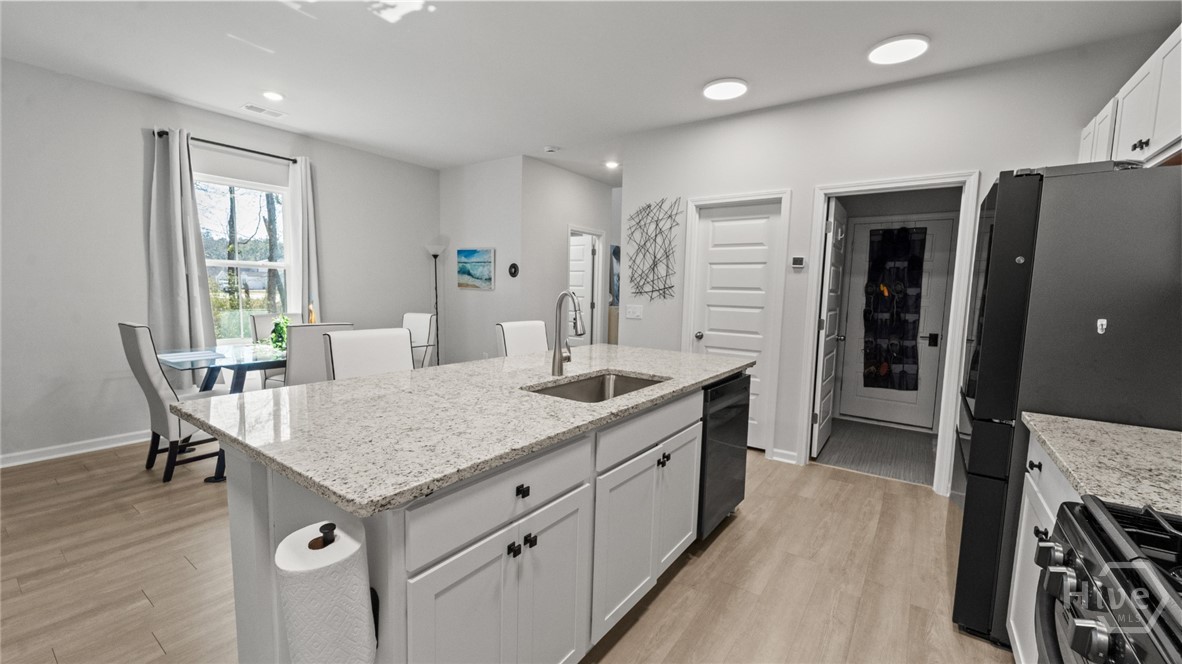 293 Lillian Street Property Photo 20