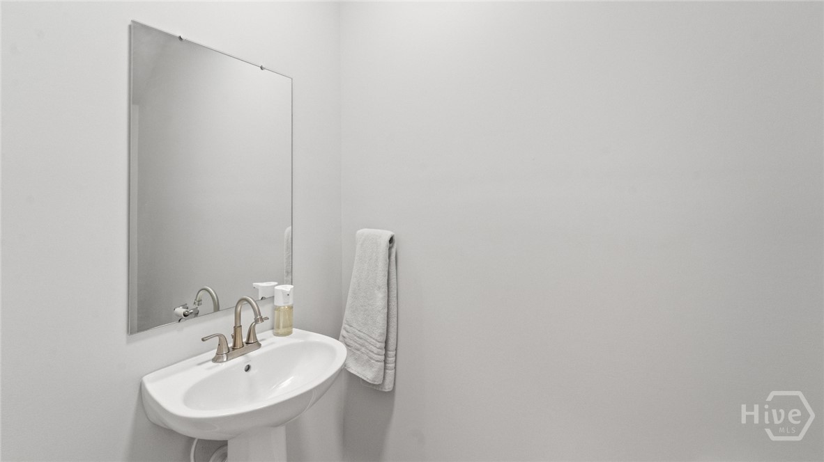 293 Lillian Street Property Photo 32