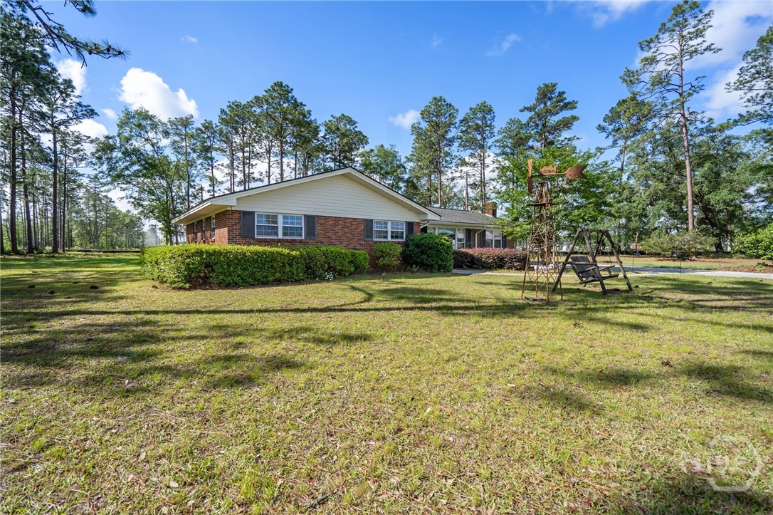 659 Blue Jay Road Property Photo 3