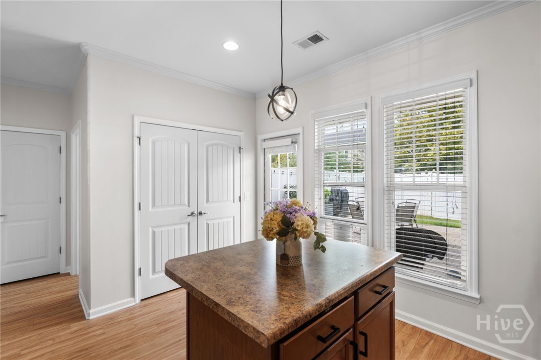 206 Ventura Place Property Photo 14