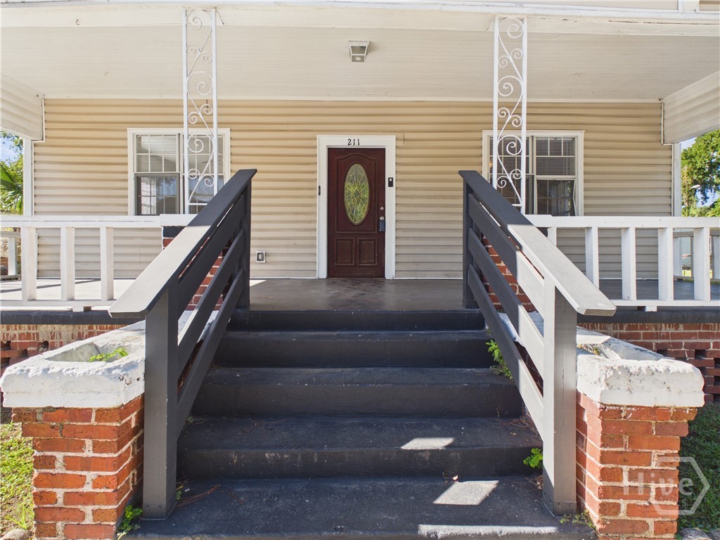 211 W 59th Street Property Photo 2