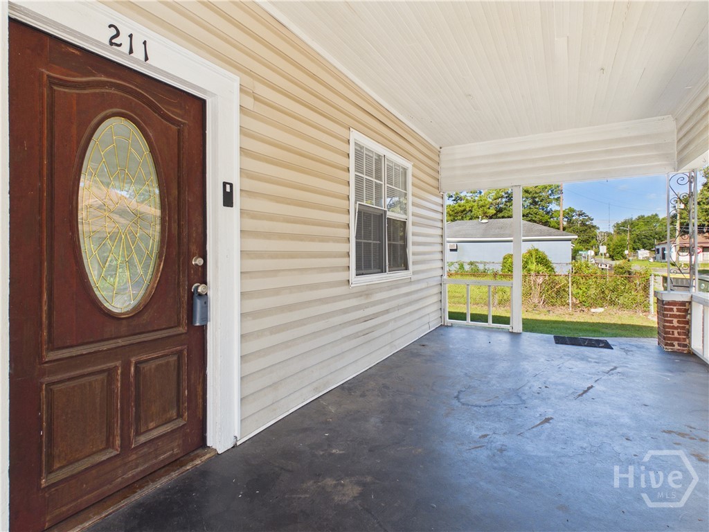 211 W 59th Street Property Photo 3
