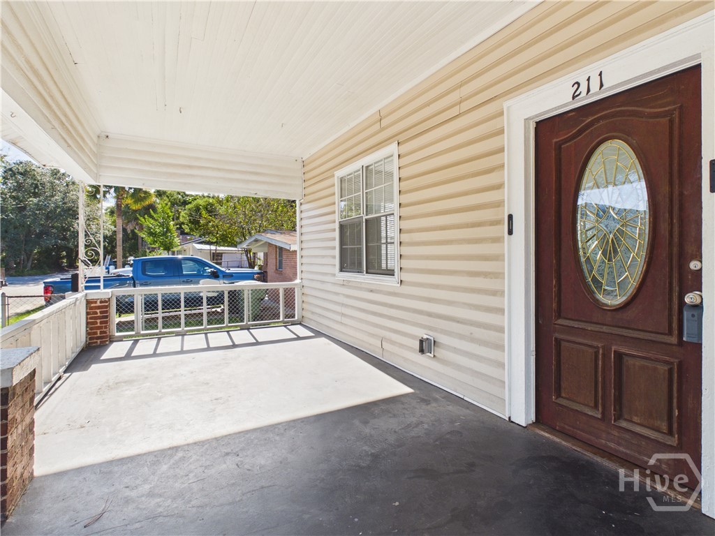 211 W 59th Street Property Photo 4