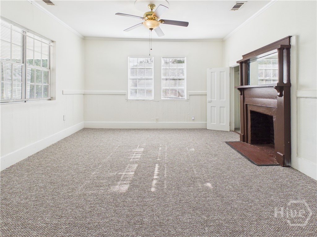 211 W 59th Street Property Photo 6
