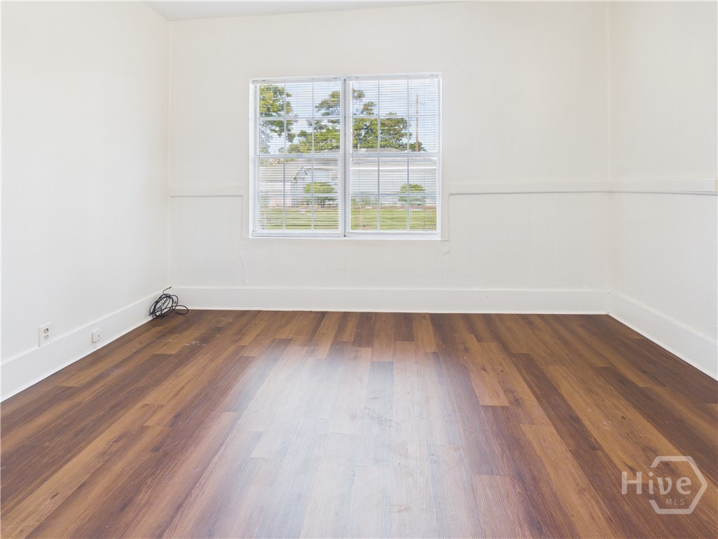 211 W 59th Street Property Photo 13
