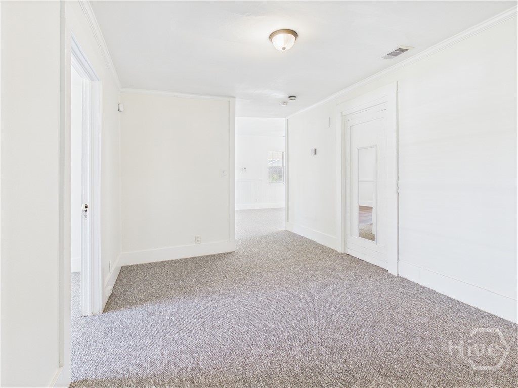 211 W 59th Street Property Photo 17