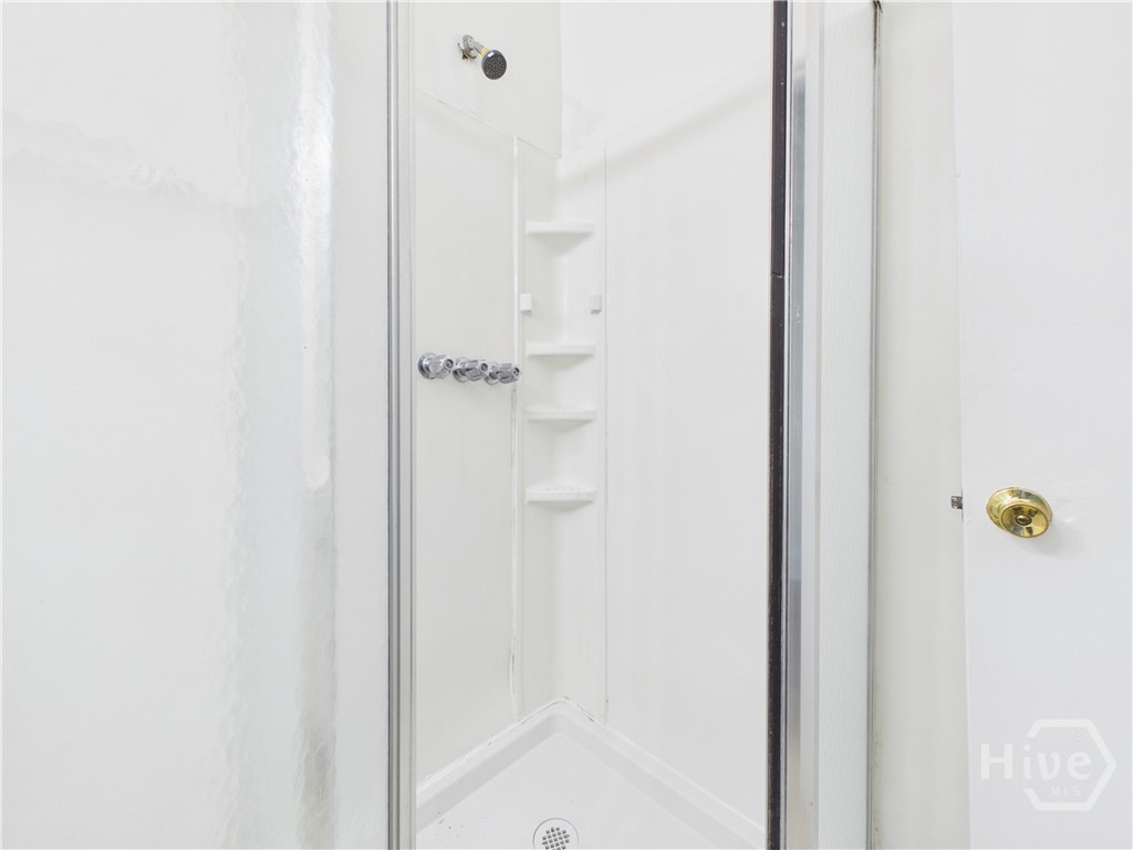 211 W 59th Street Property Photo 29