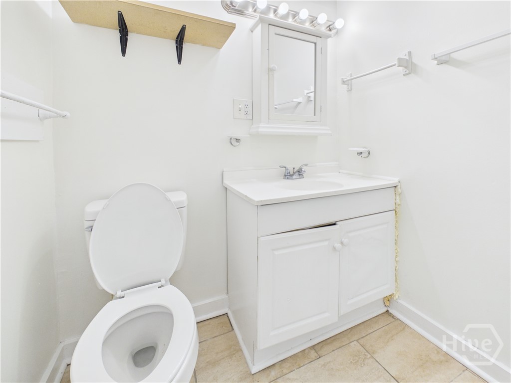 211 W 59th Street Property Photo 31