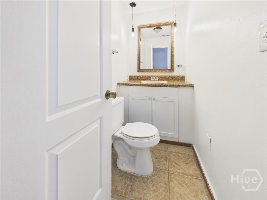211 W 59th Street Property Photo 35