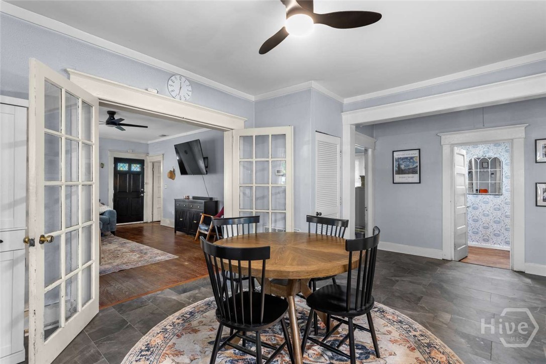 1911 Capital Street Property Photo 7