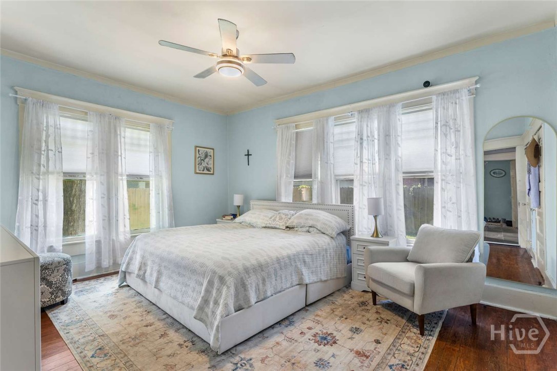 1911 Capital Street Property Photo 12