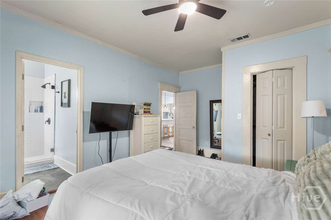 1911 Capital Street Property Photo 14