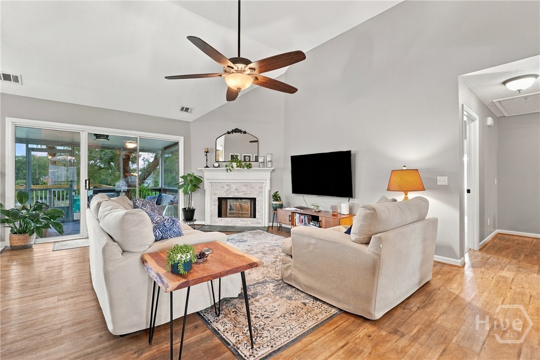 41 Runabout Lane Property Photo 2