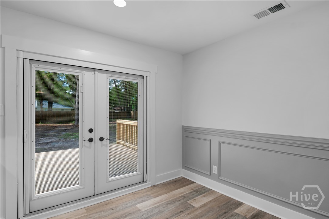 111 Cambridge Drive Property Photo 15