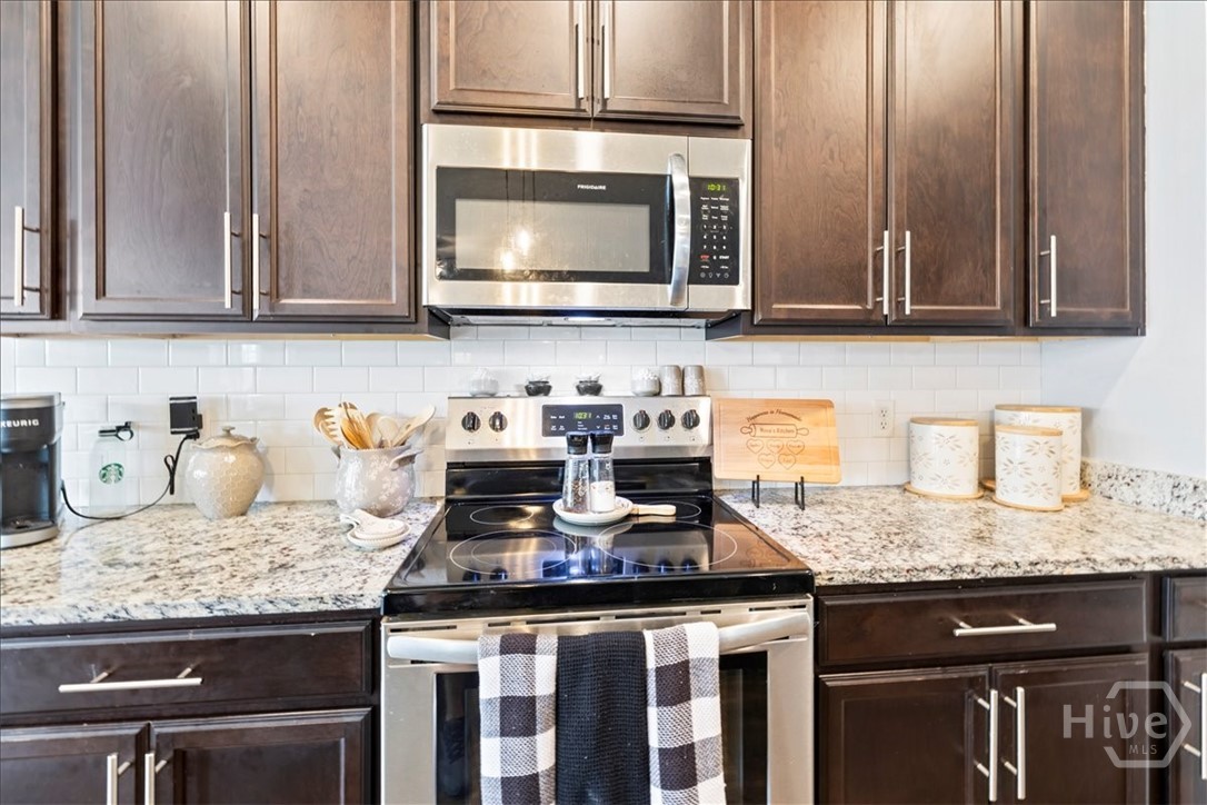 166 Sessile Oak Drive Property Photo 13