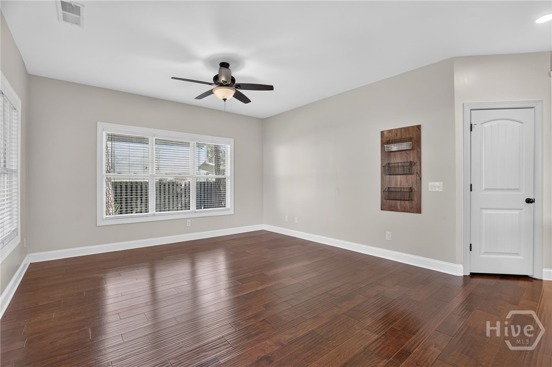 103 Cypress Loop Property Photo 19