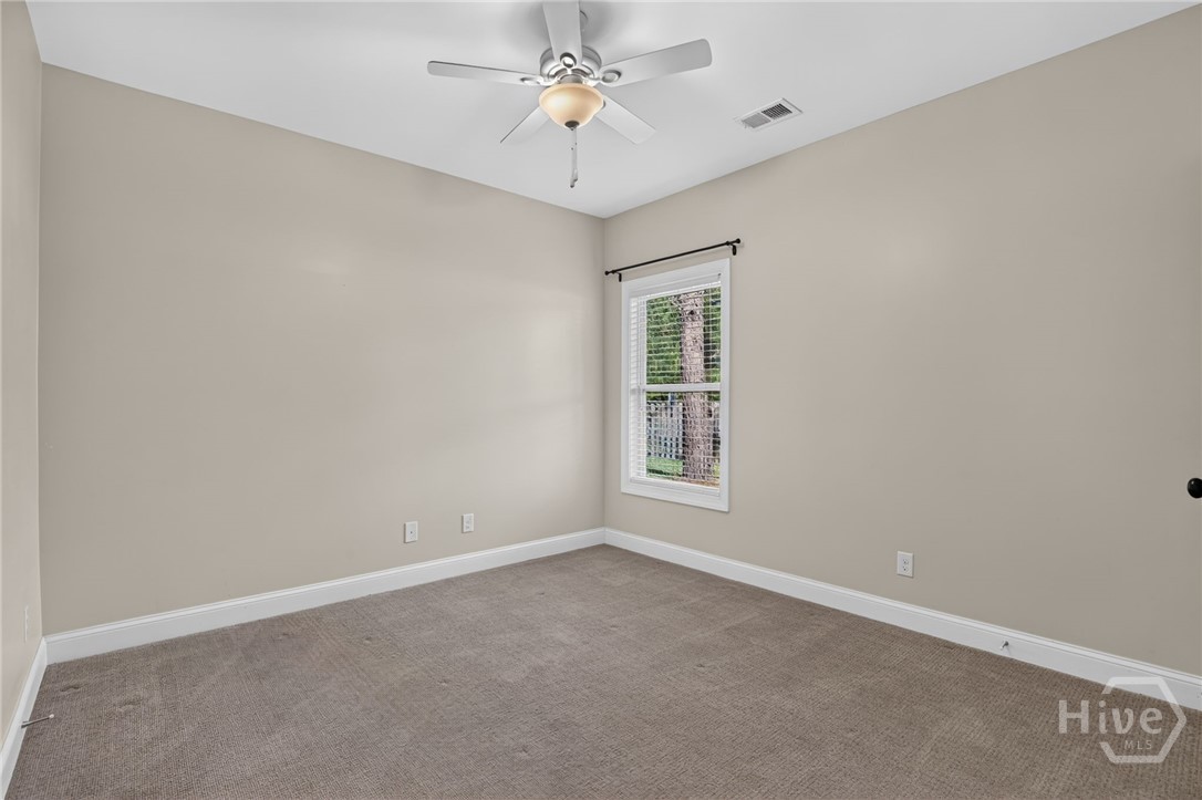 103 Cypress Loop Property Photo 24