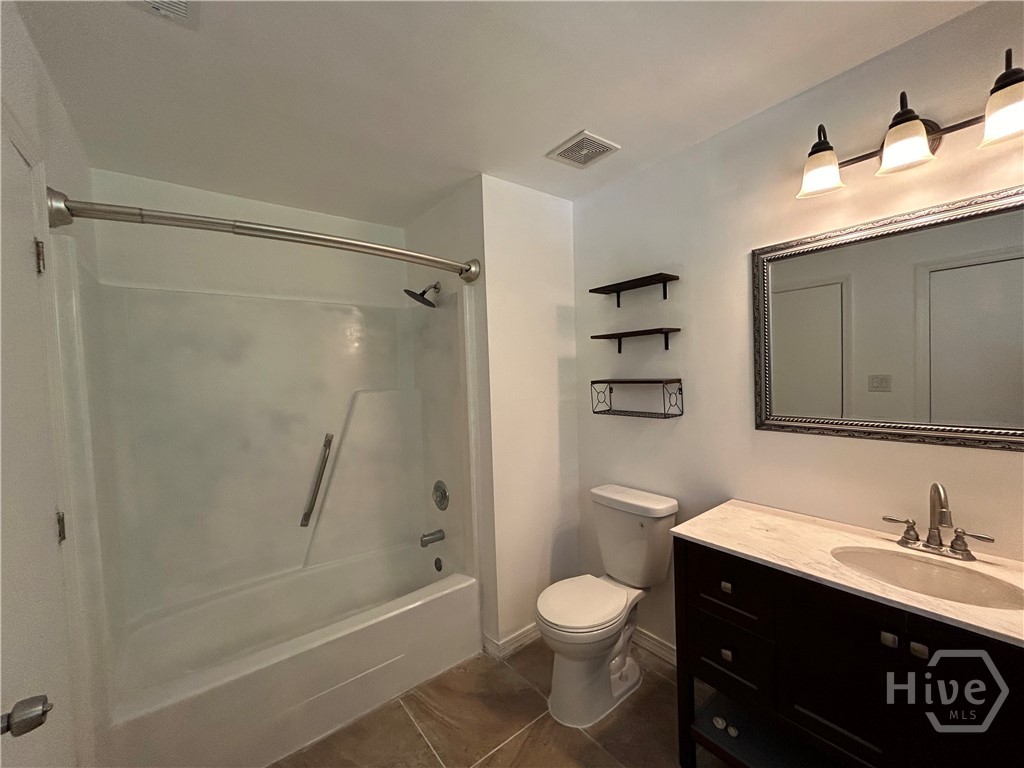 66 Hidden Lake Court Property Photo 18