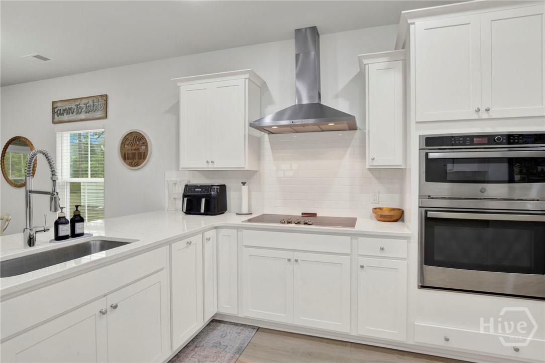 120 Binscombe Lane Property Photo 7