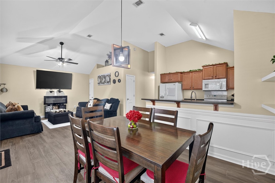 30 Bostwick Drive Property Photo 10