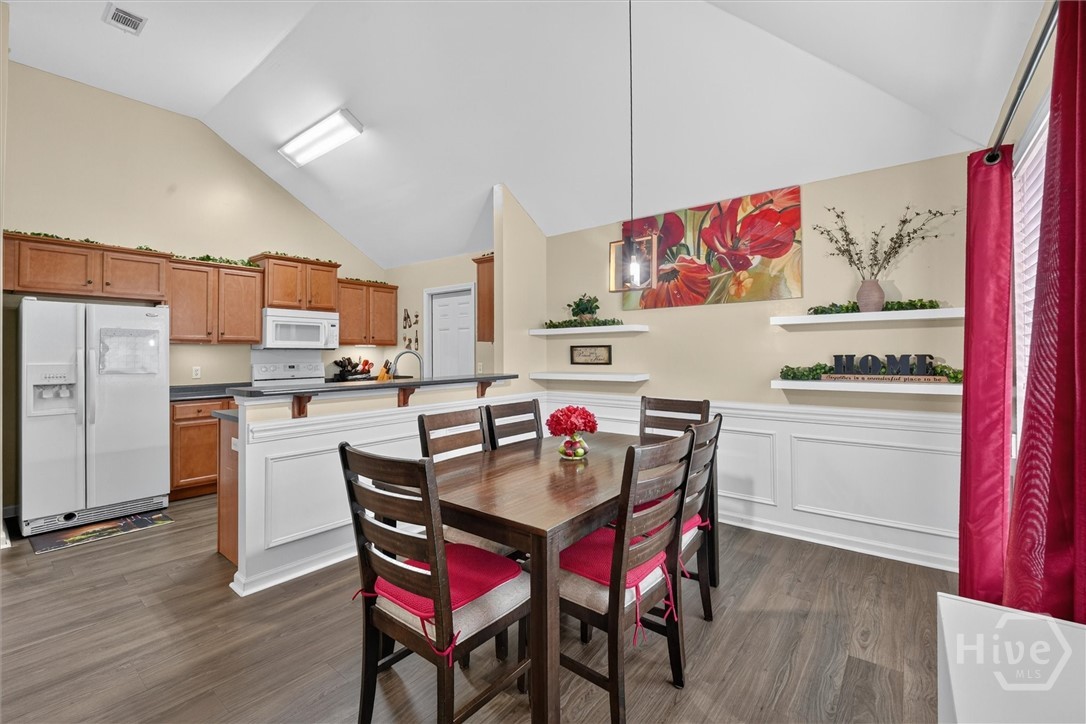 30 Bostwick Drive Property Photo 12