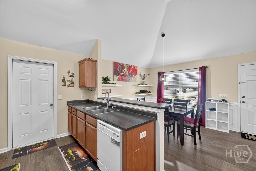 30 Bostwick Drive Property Photo 13