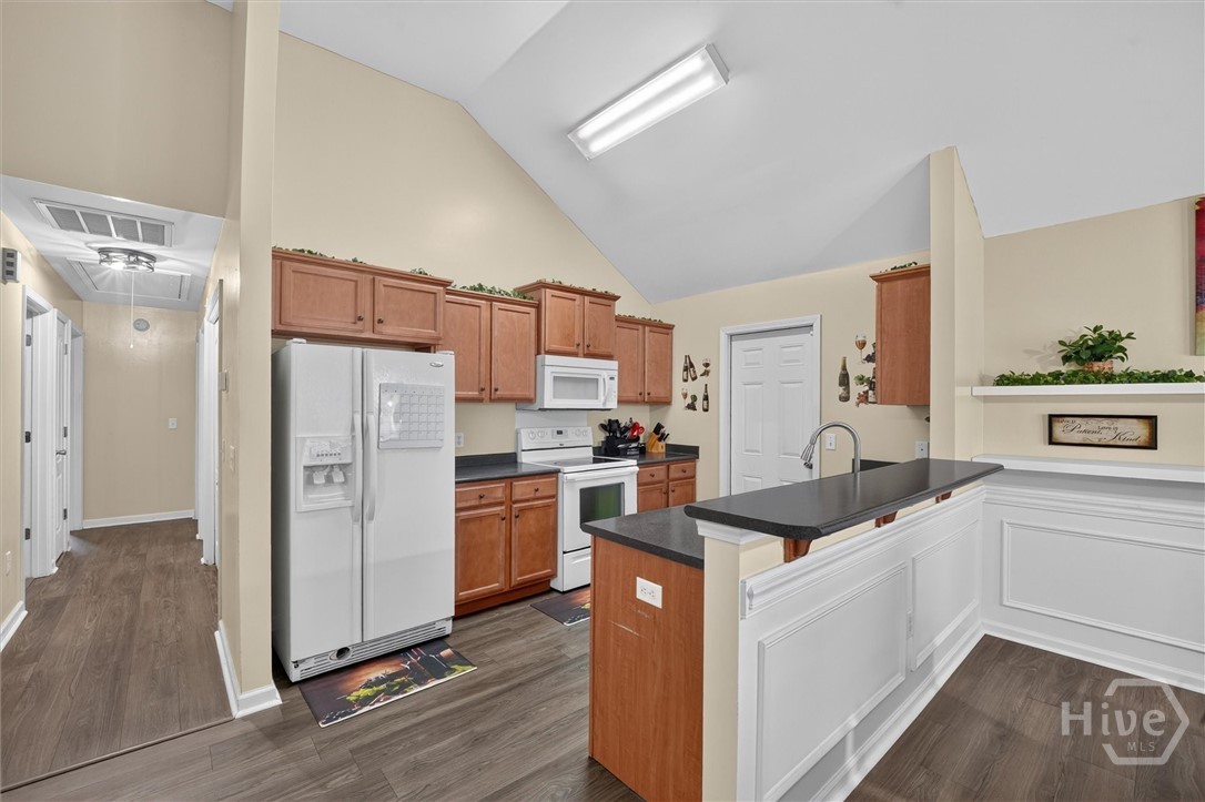 30 Bostwick Drive Property Photo 14