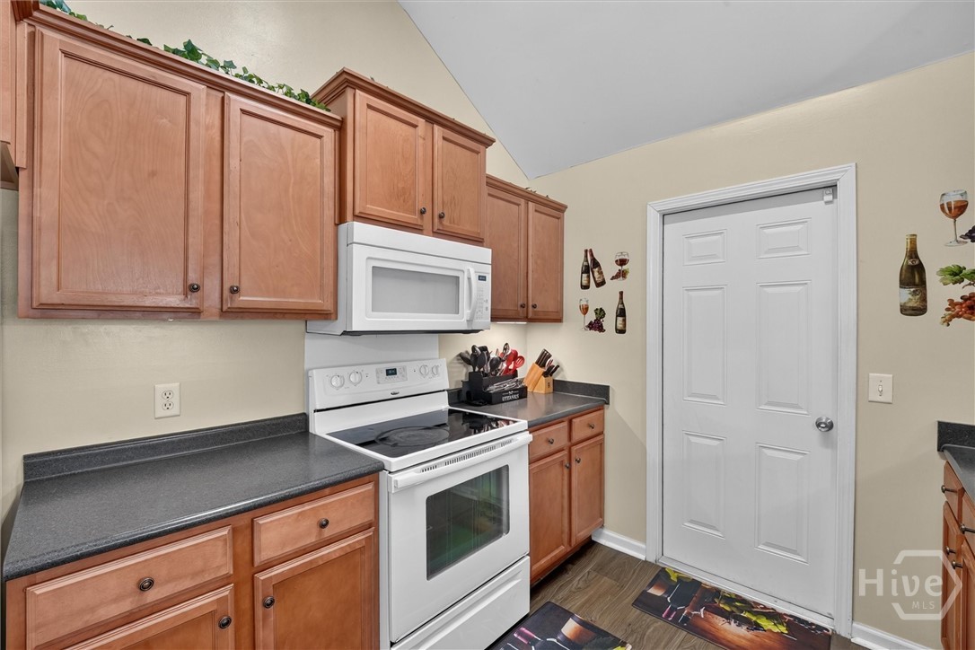 30 Bostwick Drive Property Photo 16