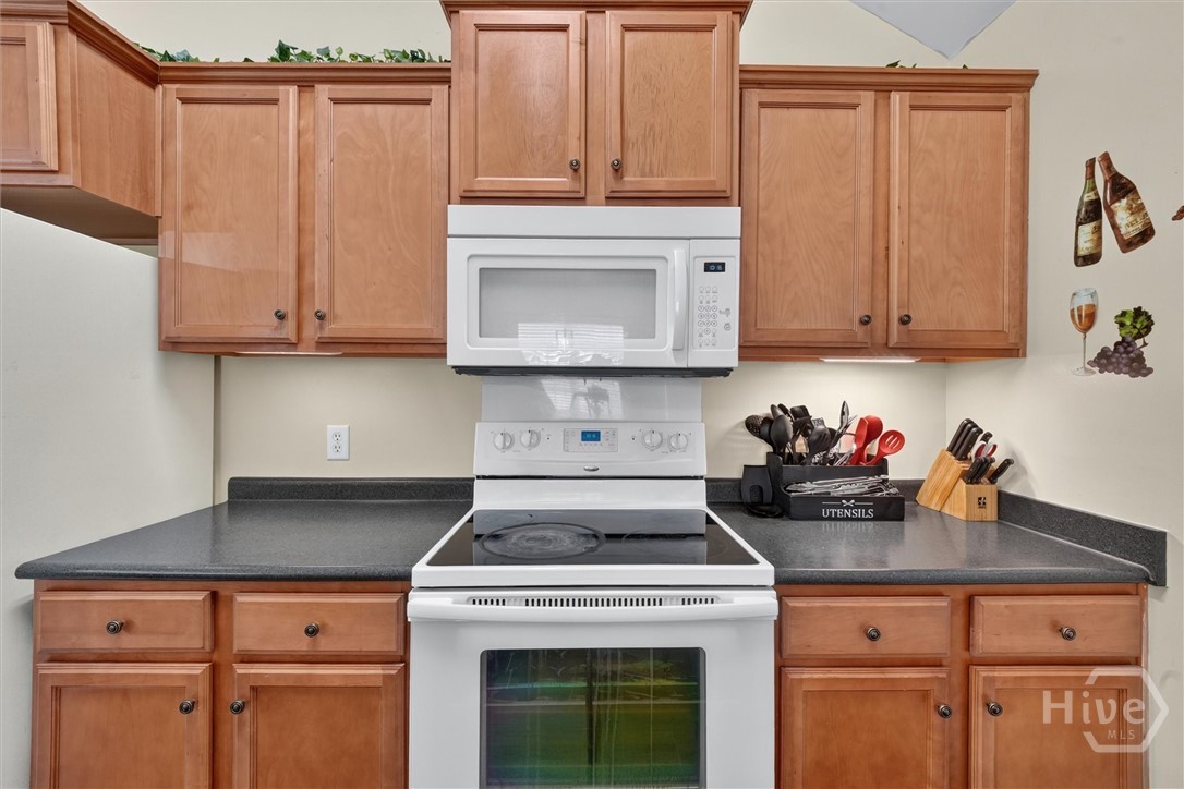 30 Bostwick Drive Property Photo 19