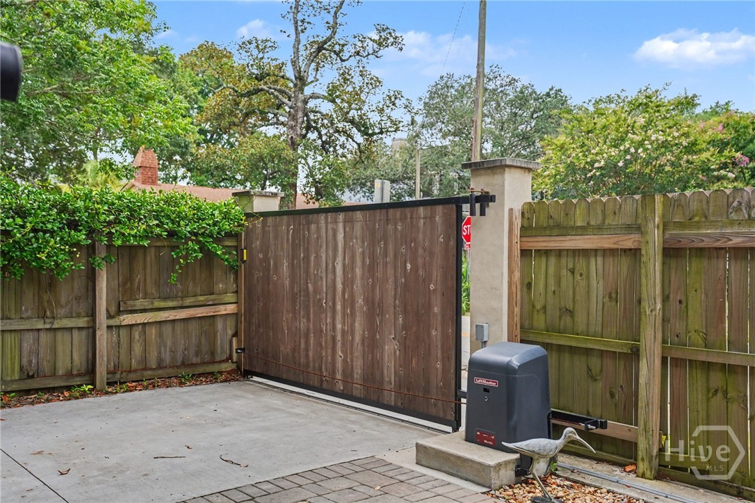 625 Tattnall Street Property Photo 47