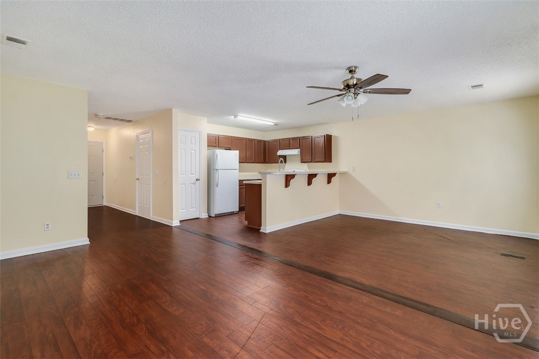 1118 Towne Park Drive Property Photo 12