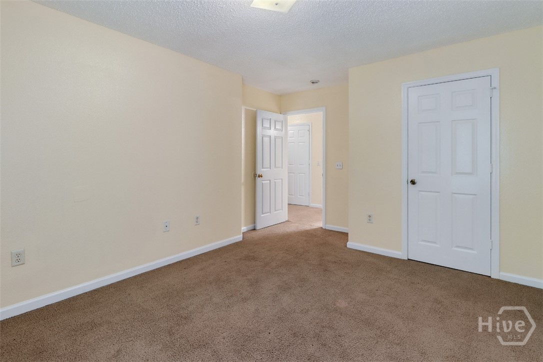 1118 Towne Park Drive Property Photo 17
