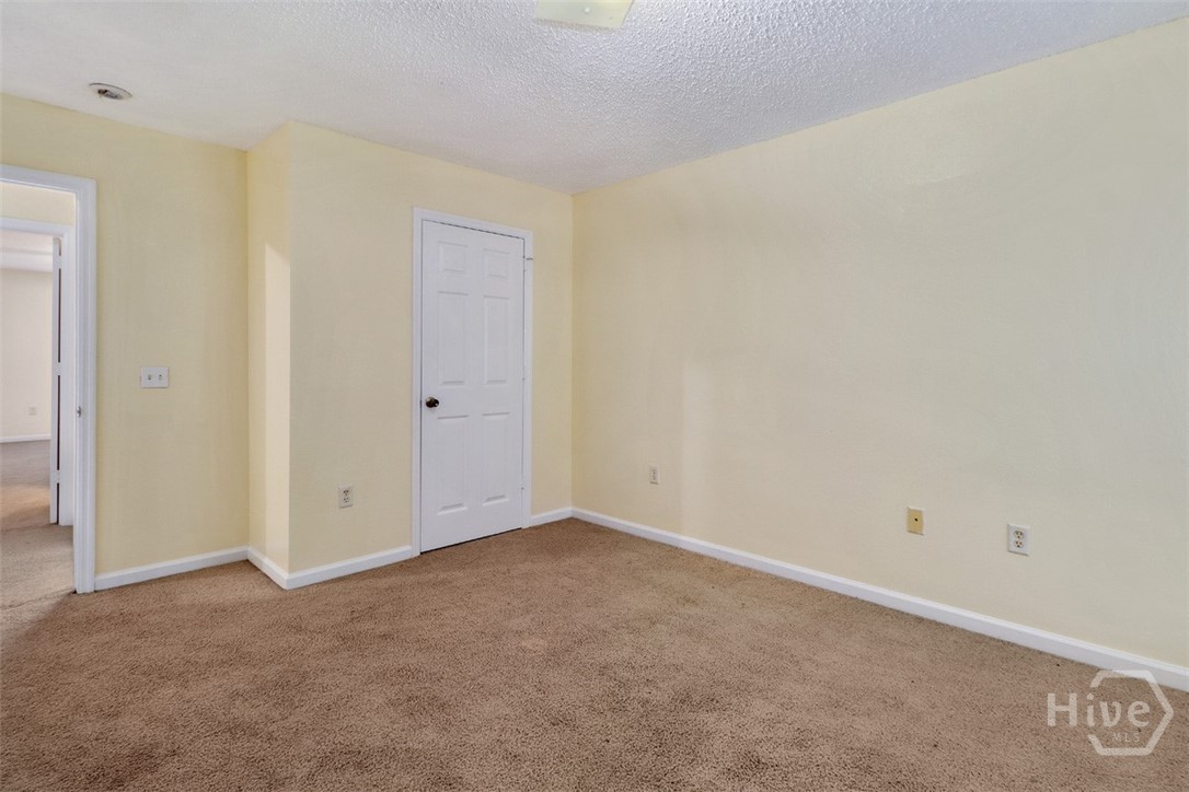 1118 Towne Park Drive Property Photo 18