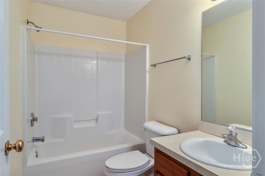 1118 Towne Park Drive Property Photo 24