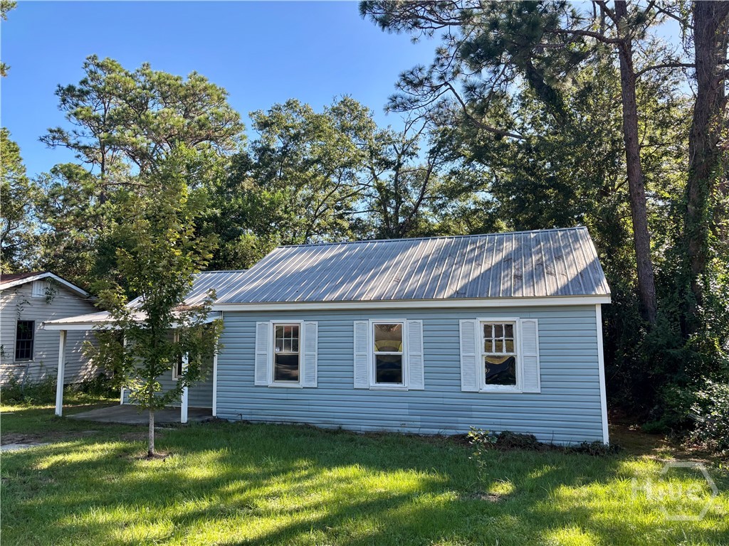 348 N College Street Property Photo 2
