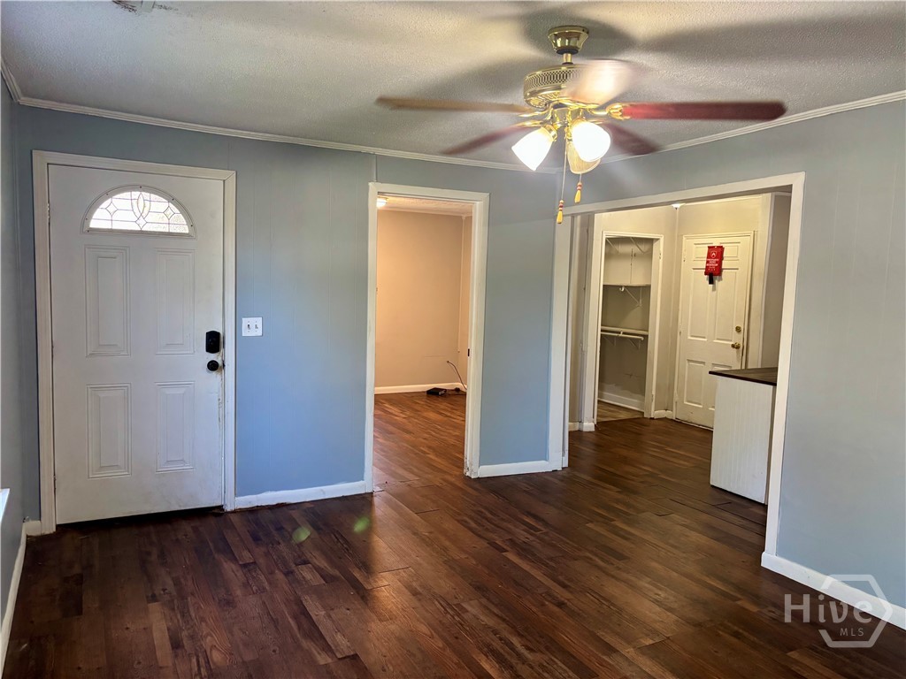 348 N College Street Property Photo 4