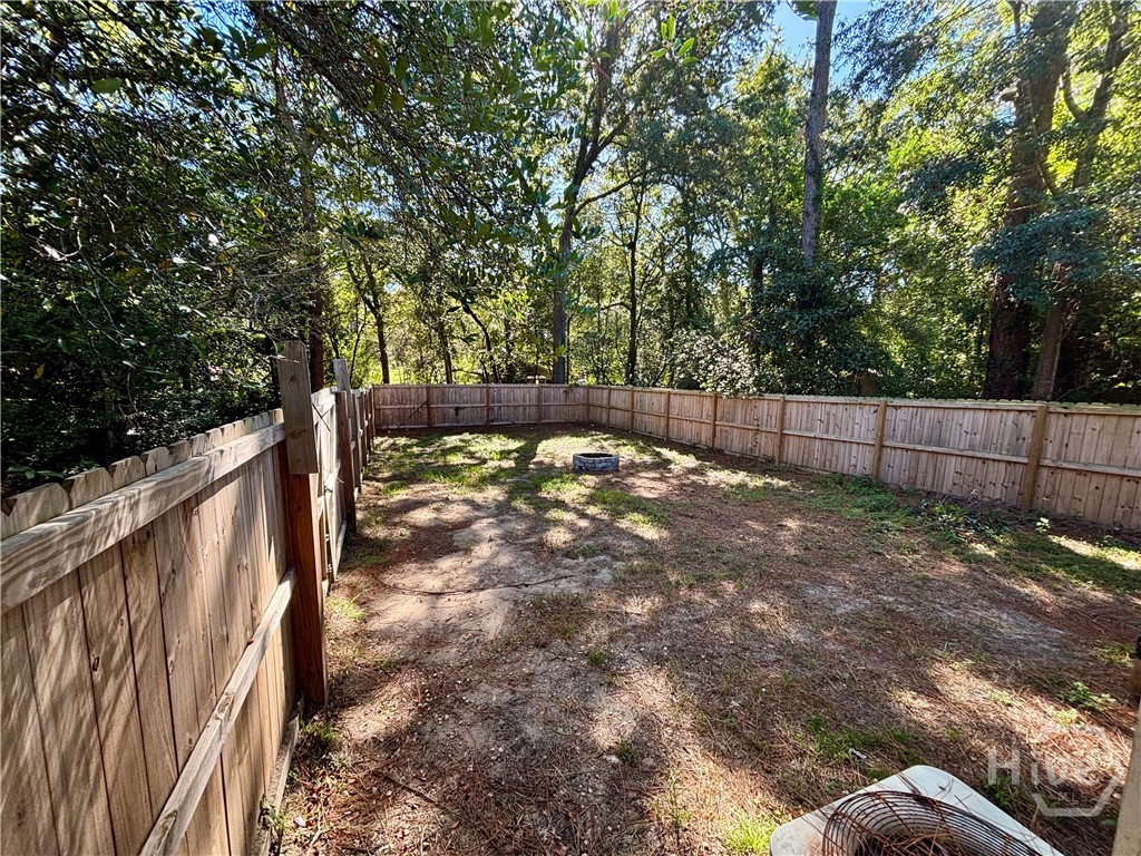 348 N College Street Property Photo 15