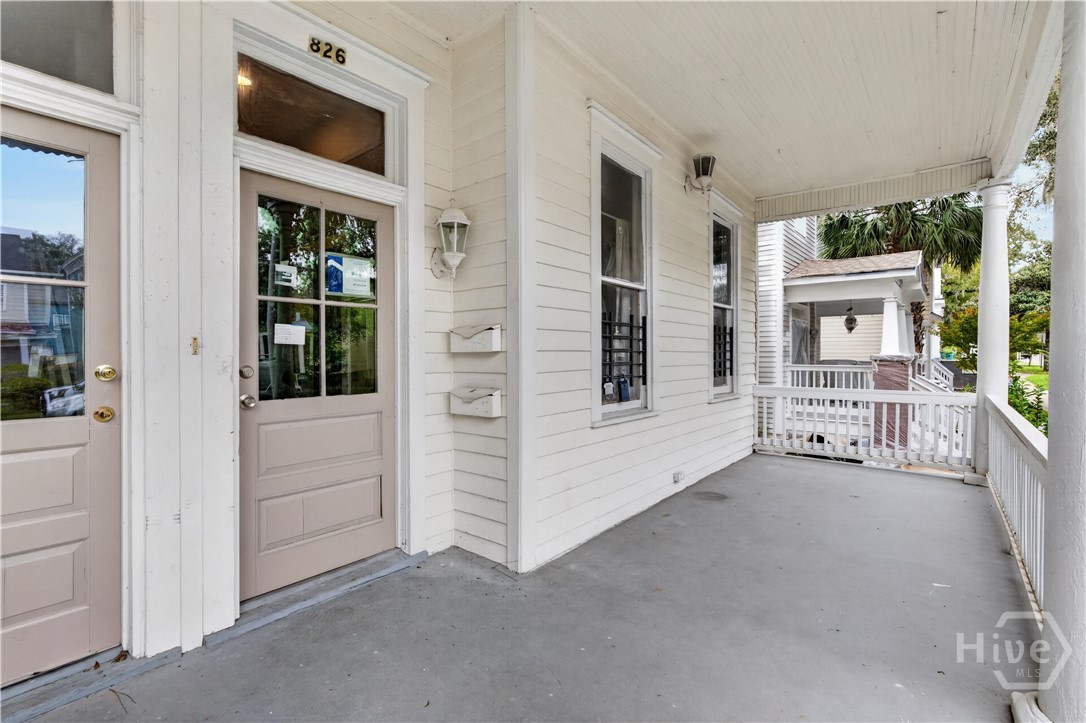 826 E Duffy Street Property Photo 3