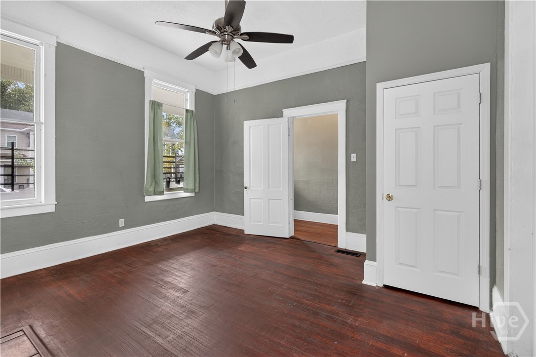 826 E Duffy Street Property Photo 8