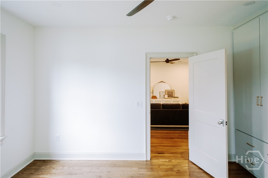 1214 E Duffy Street Property Photo 30