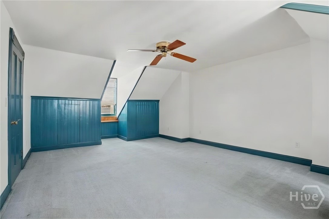 11 W Charlton Street Property Photo 37