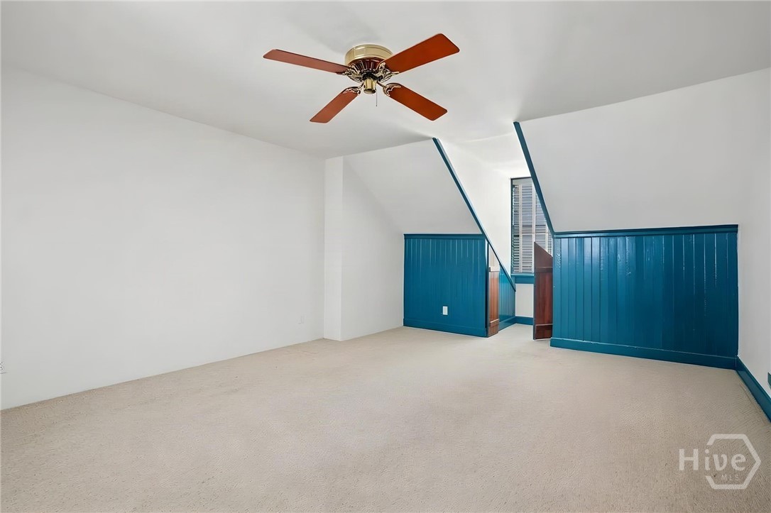 11 W Charlton Street Property Photo 38