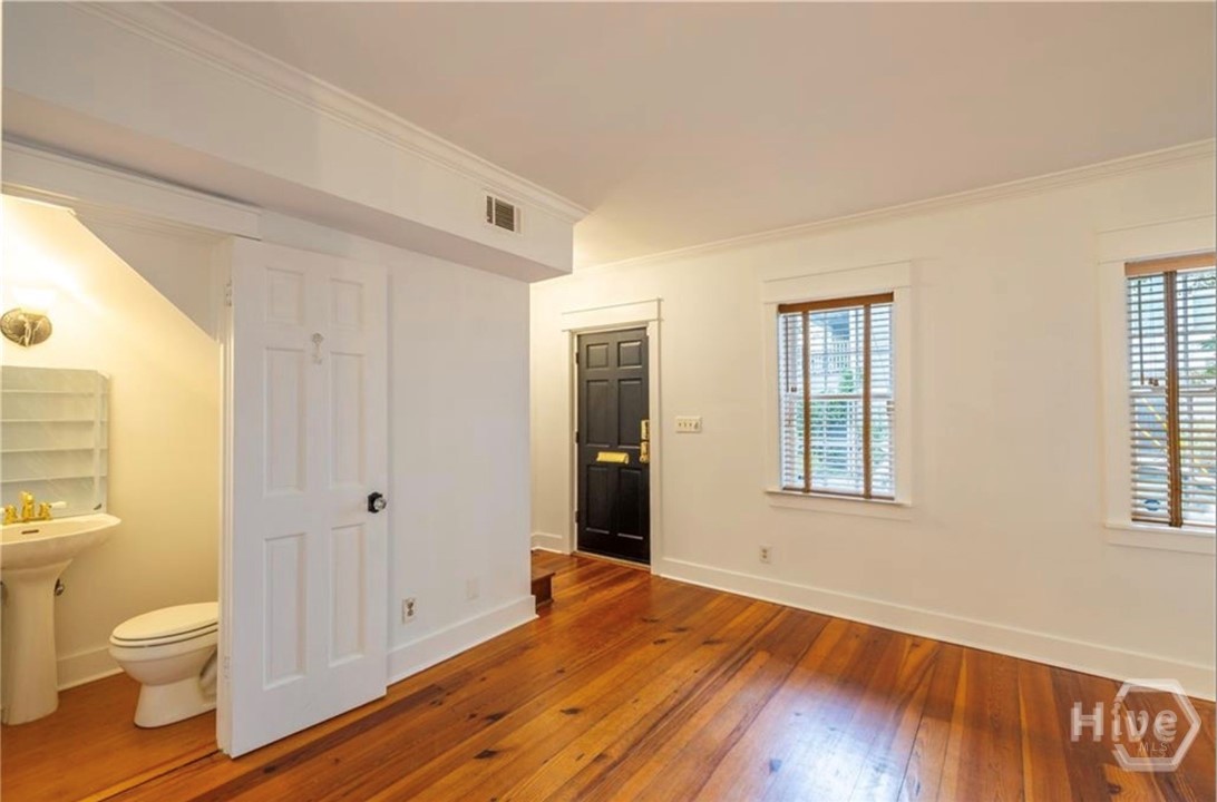 513 E Perry Street Property Photo 14