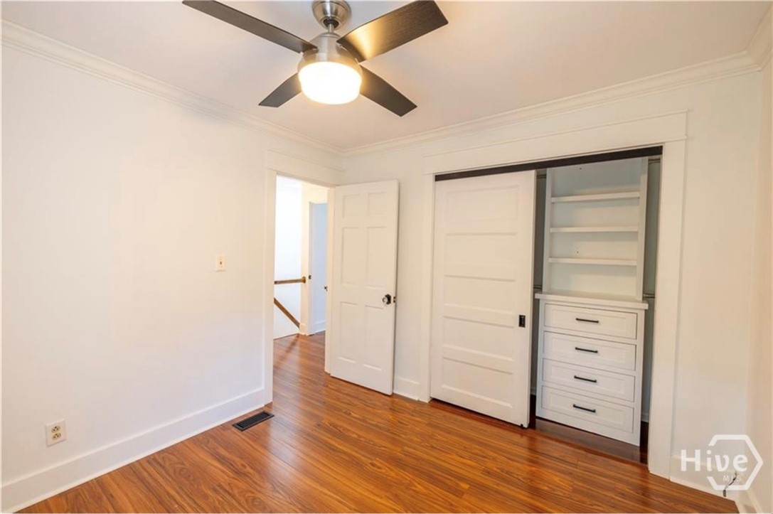 513 E Perry Street Property Photo 18