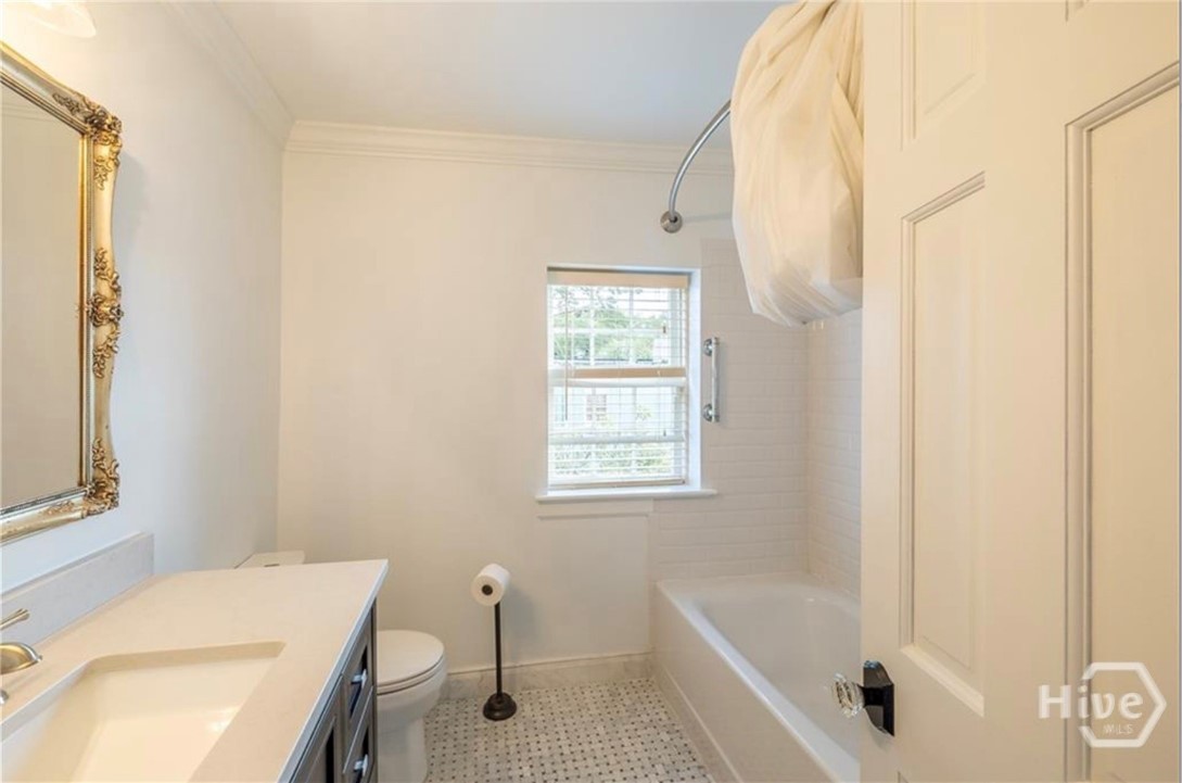 513 E Perry Street Property Photo 19