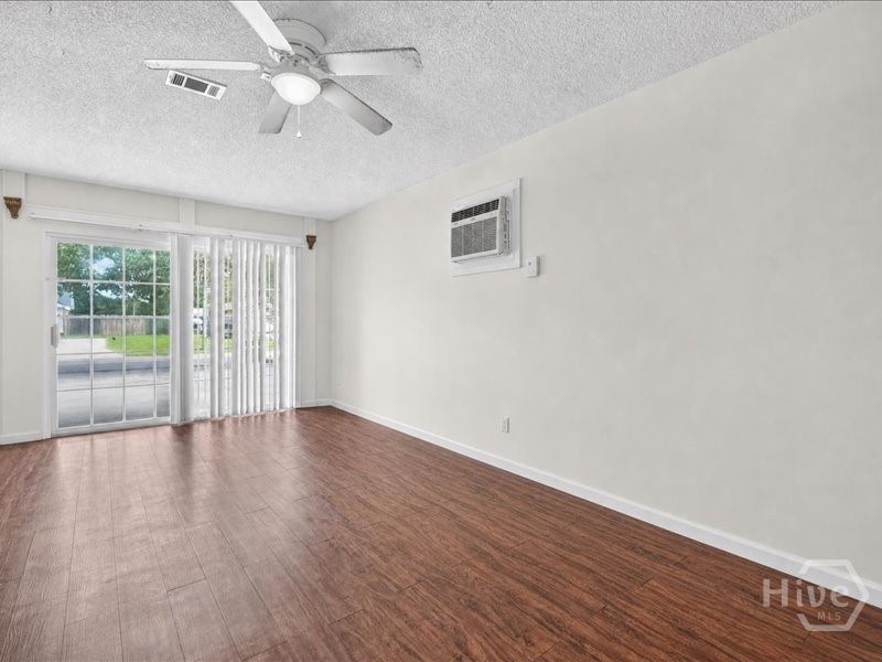 113 Rose Drive Property Photo 12