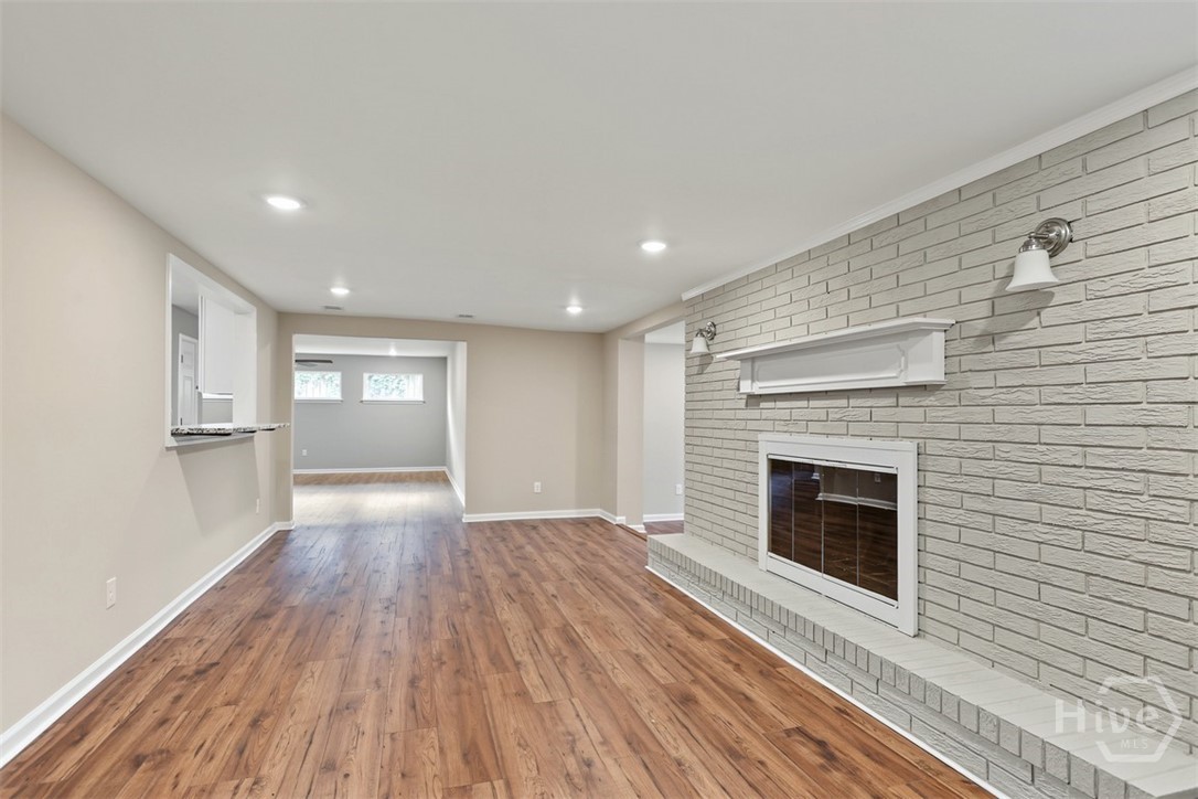 605 Lee Blvd Property Photo 13