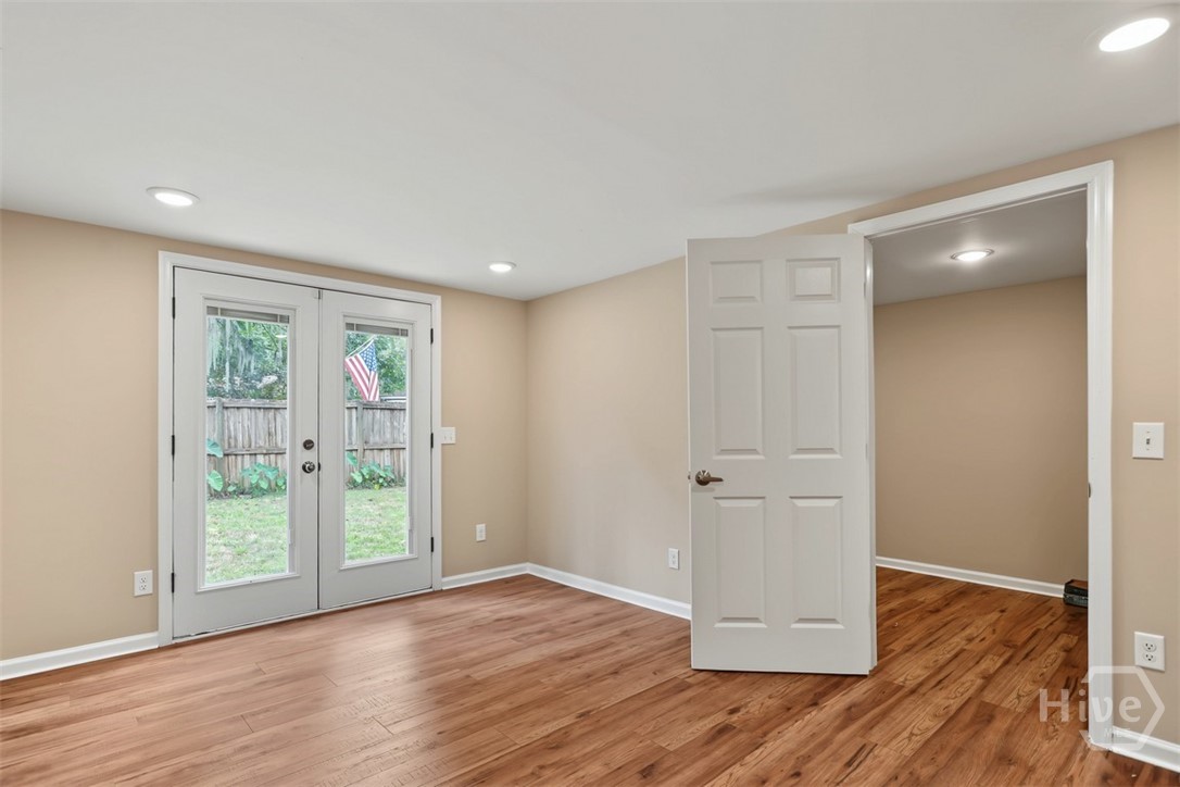 605 Lee Blvd Property Photo 14