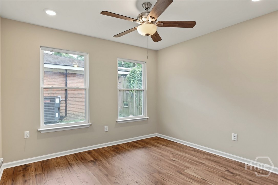 605 Lee Blvd Property Photo 20